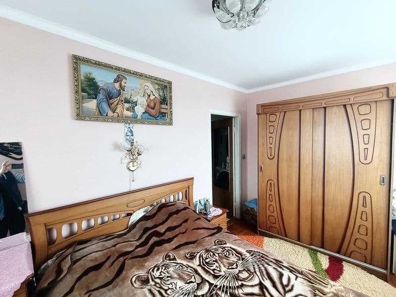 Здається двохкімнатна квартира по вул. Мазепи 8. Вільна