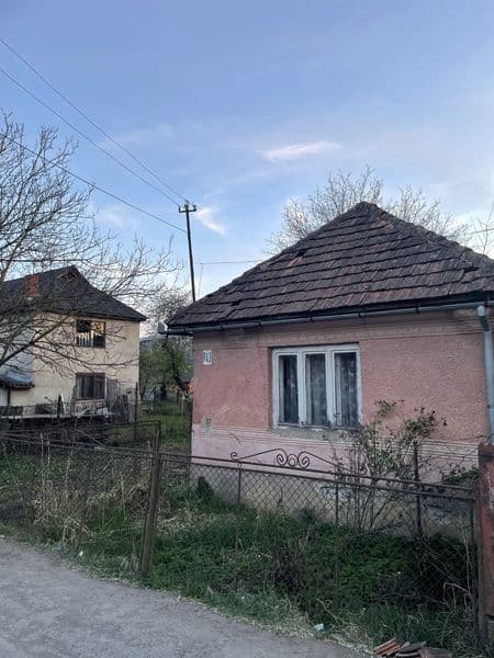 Продам будинок під кап-ремонт