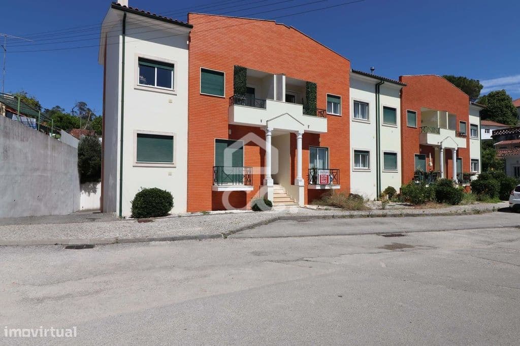 Apartamento T3 como novo no Loreto, em Coimbra