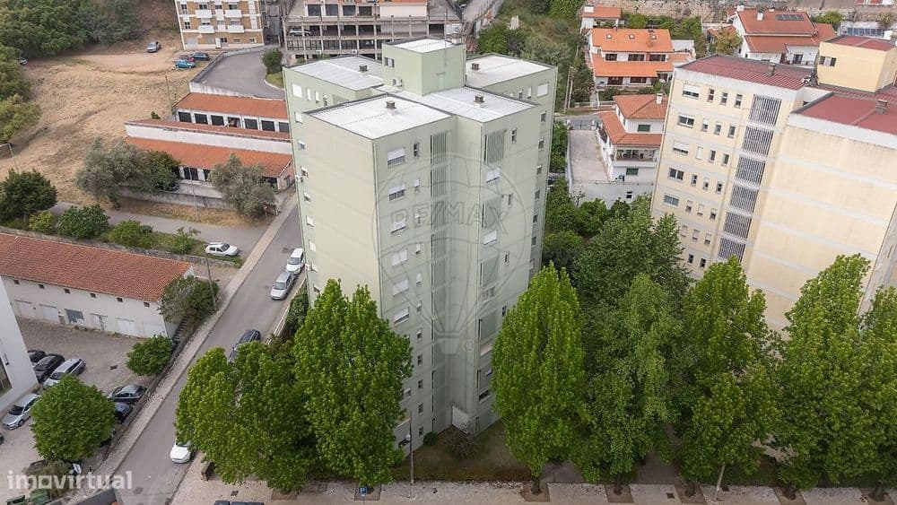Apartamento T4 para venda