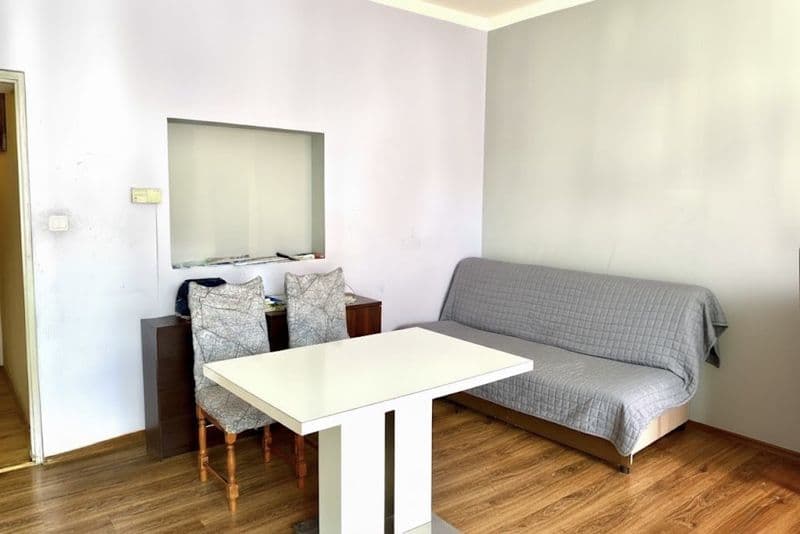 Mieszkanie 2 pokoje, 43m2, duza pwinica, 1 pietro