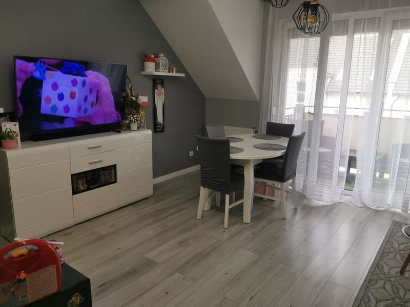 Mieszkanie dwupoziomowe z garażem