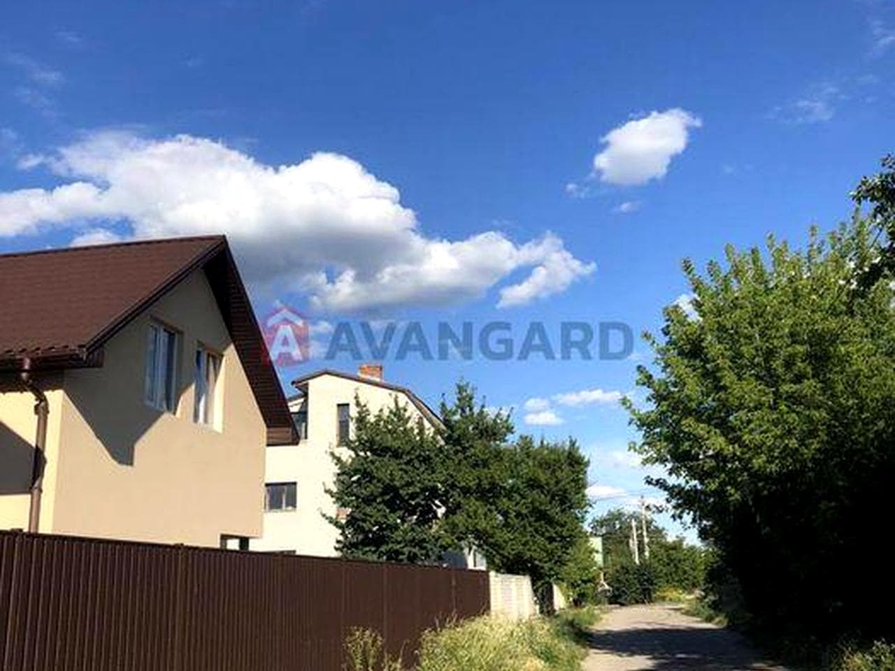 Продам будинок 164 м2 та 3 сотки на вул.Майська Клочко 6