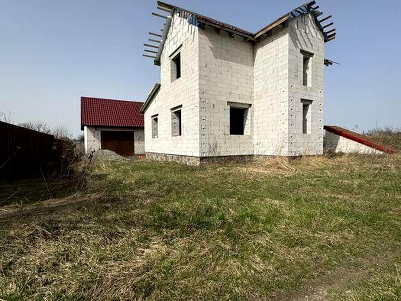 Будинок Березань, будинок Київська область, земельна ділянка Березань