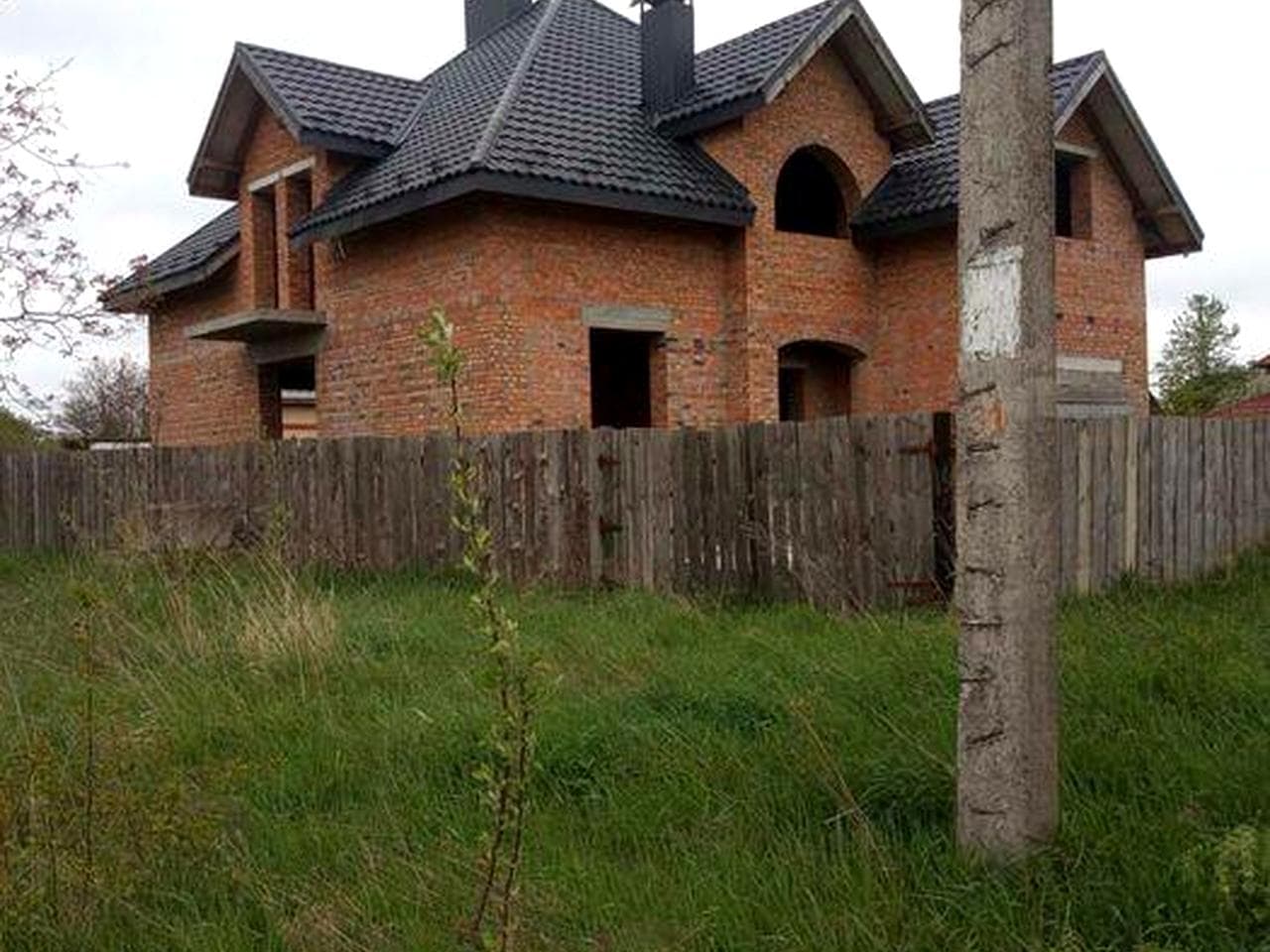 Продам будинок , продам дім .