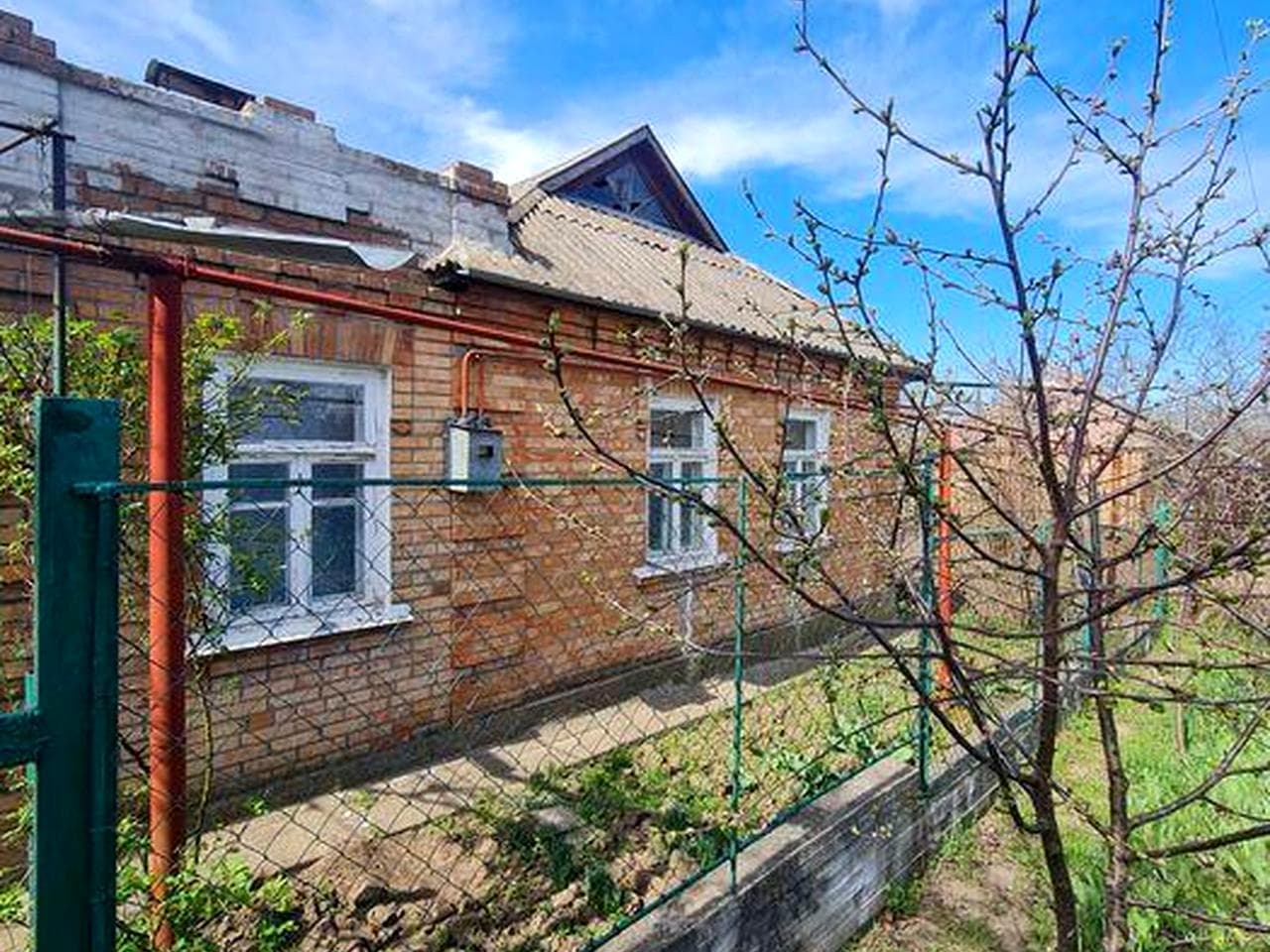 Продам будинок. район вул. Луганська.