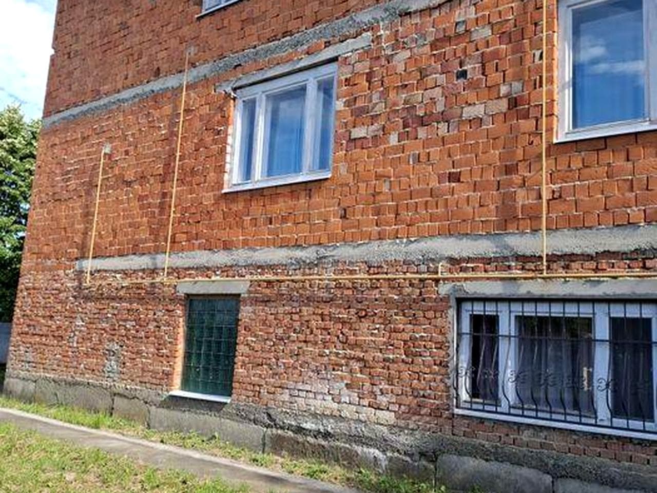 Берегове будинок продам великий 3 пов. НОВИЙ