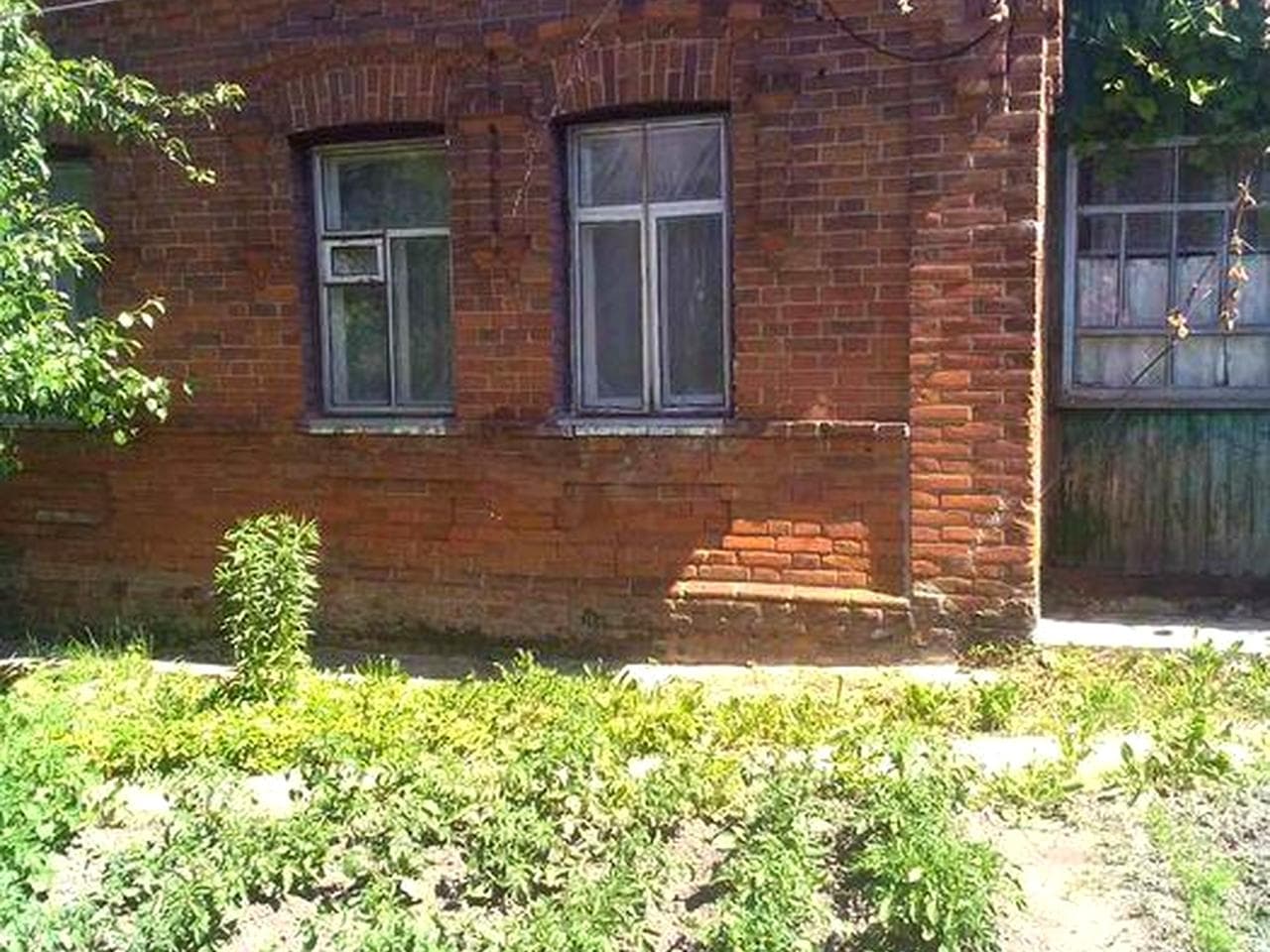 Продам пол дома г.Кролевець