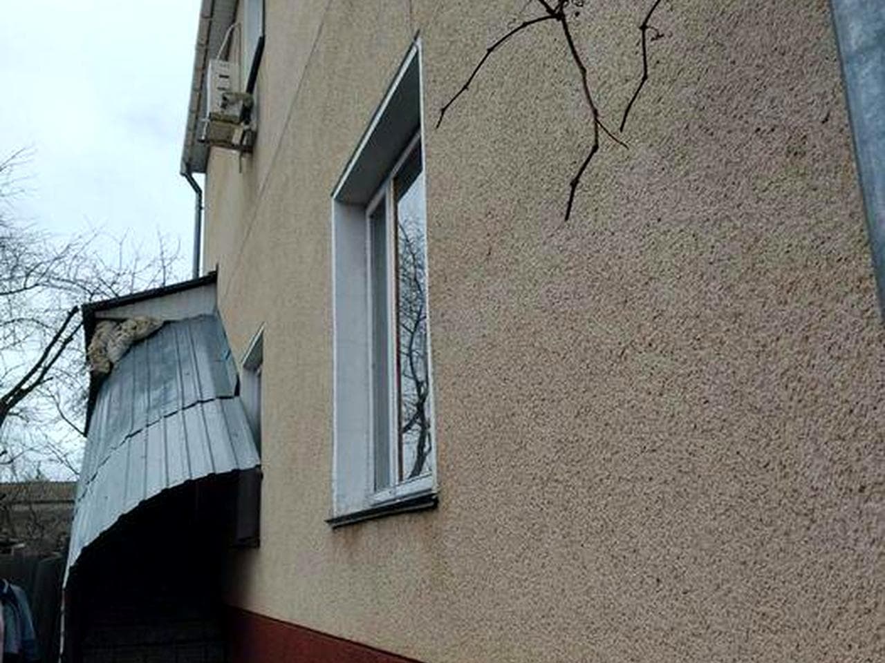 Терміново продам будинок 3 поверхи