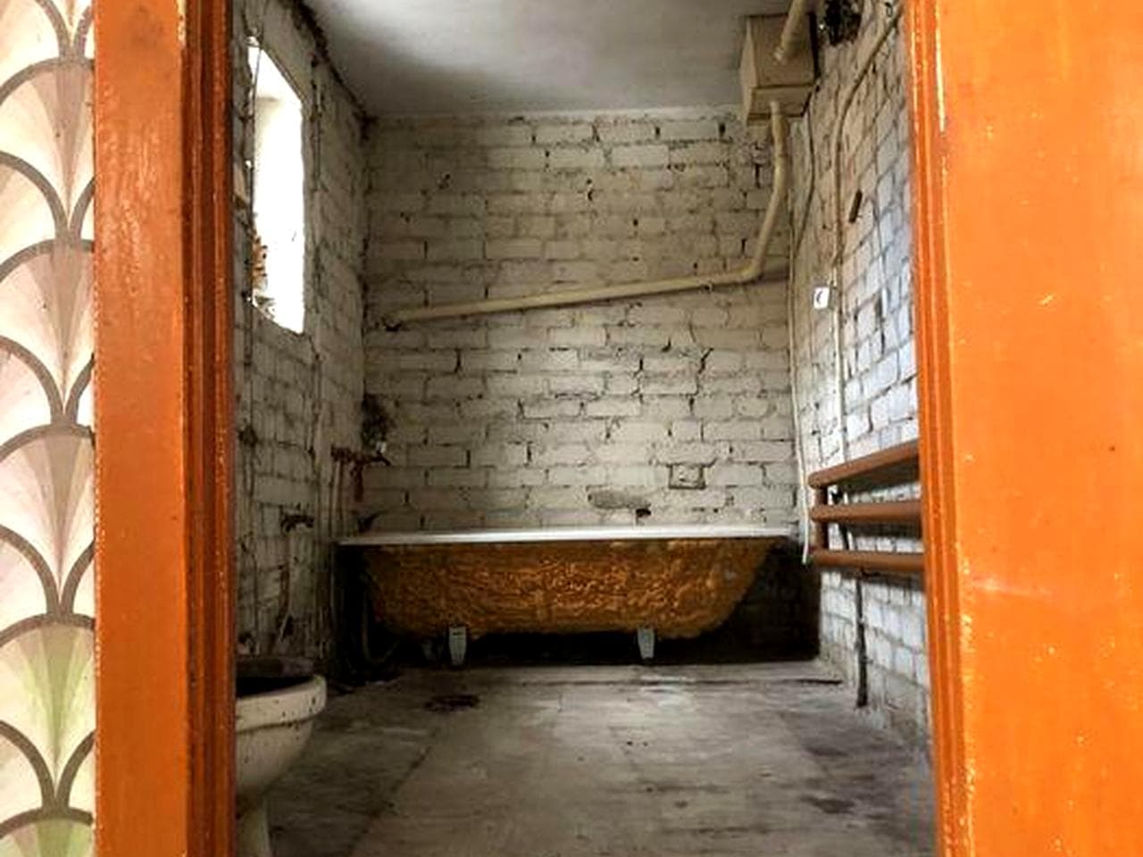 1/4 , ул Желтореченская,  68 м2, газ, вода , р-н Роковатой