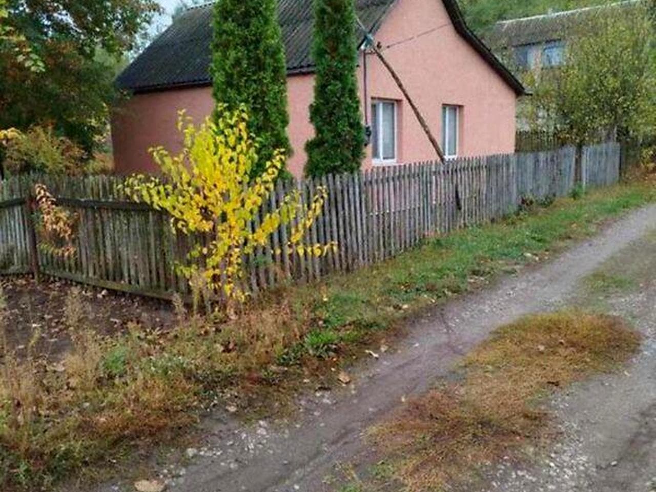 Продаж 2к Дім