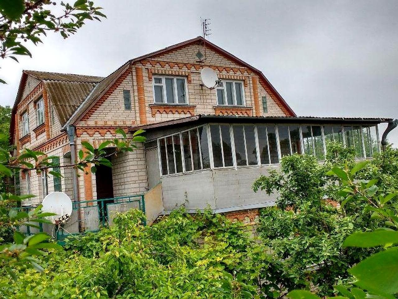 Будинок, дві окремі половини, м. Козятин, Вінницька обл.