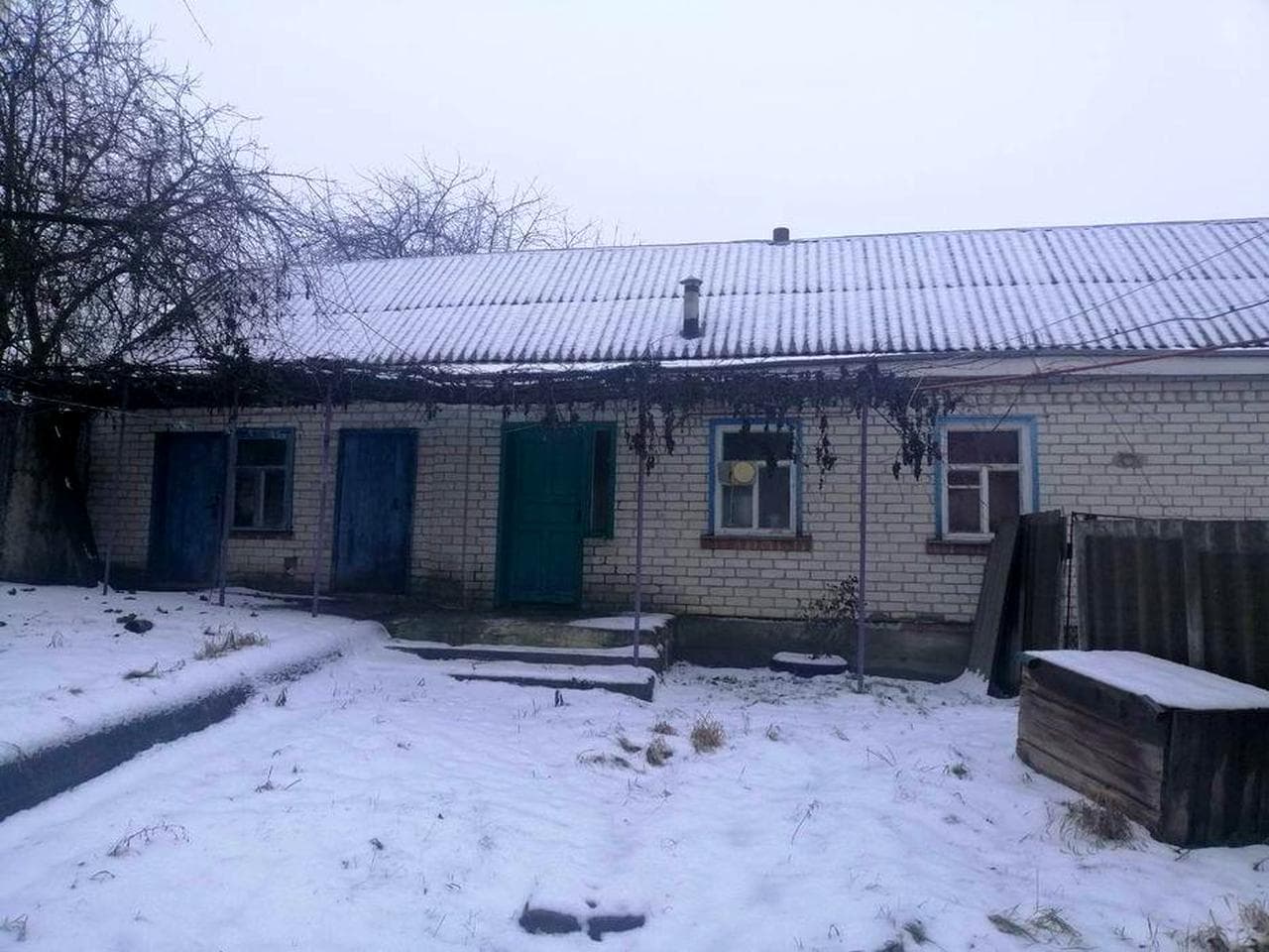 Продам будинок на чотири кімнати