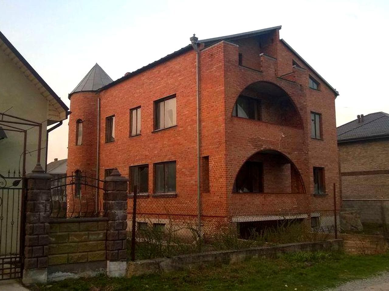 ПРОДАЖ. Будинок цегляний Здолбунів 2 (новобудова) 6 км - від Рівного