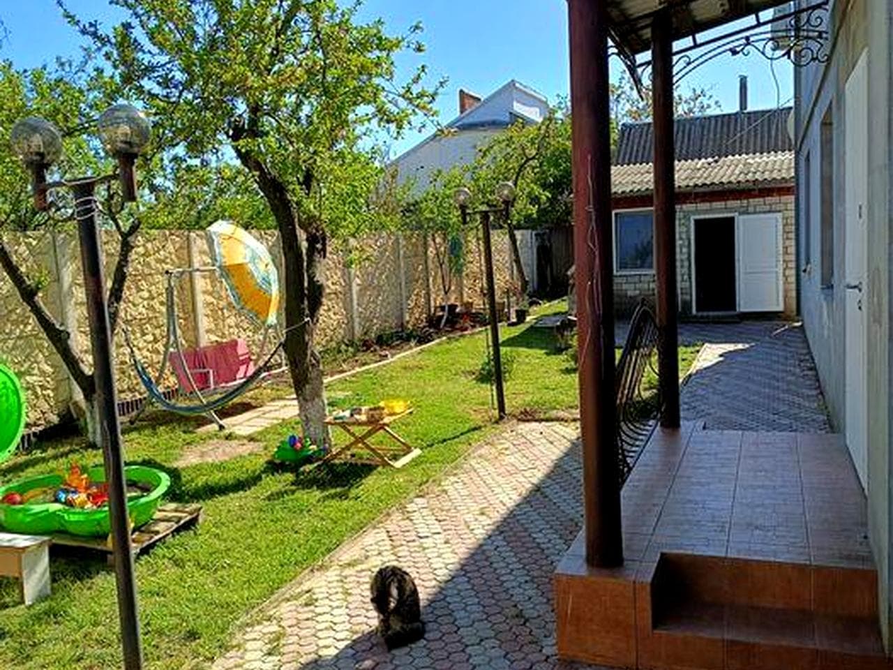 Продам добротний будинок (селище Західне)