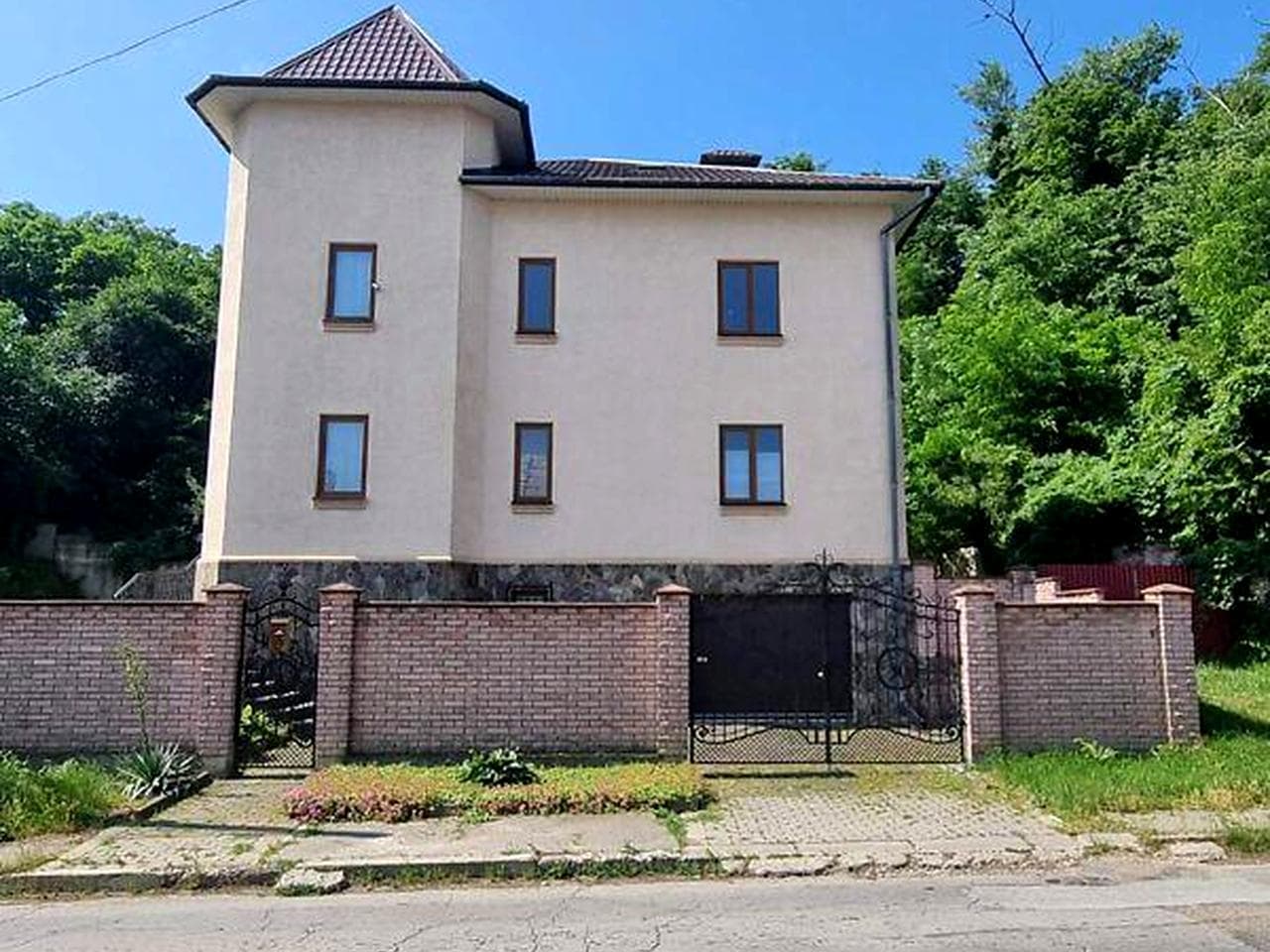 Продаж 5к Дім Корсунська вулиця