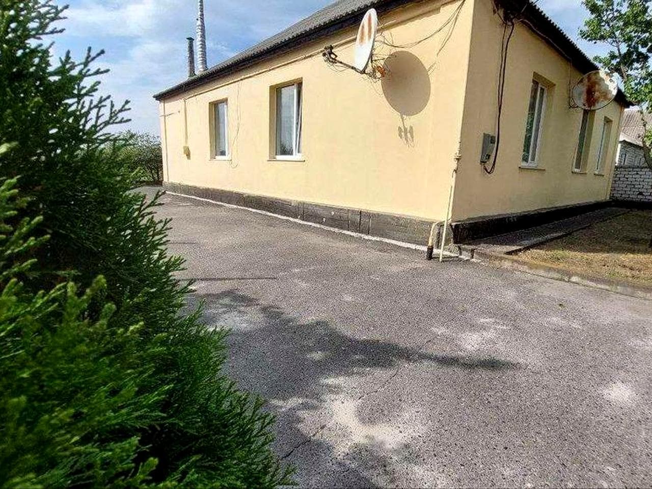 Продам будинок м. Зміїв