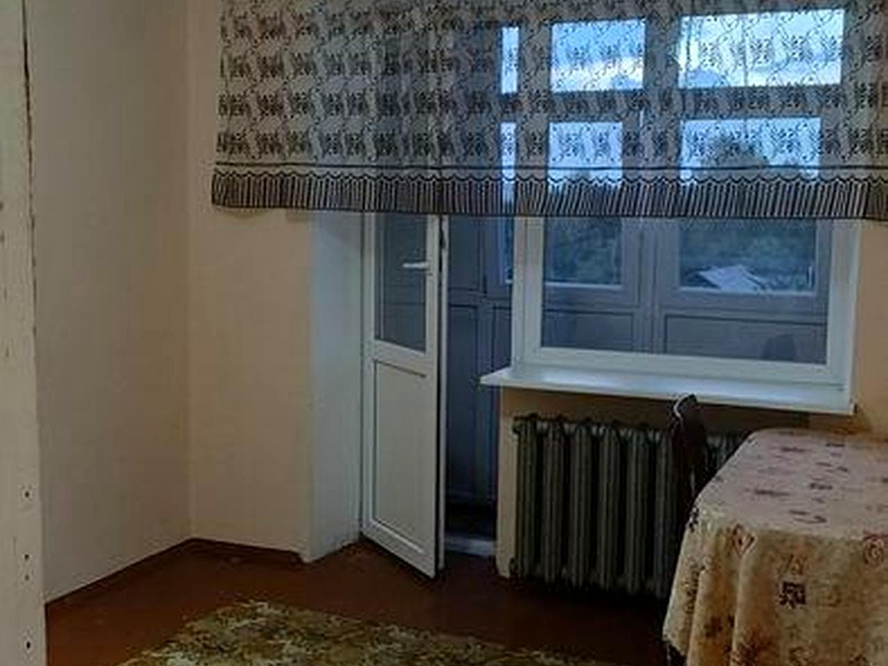 Продається трьохкімнатна квартира ЖК військове містечко