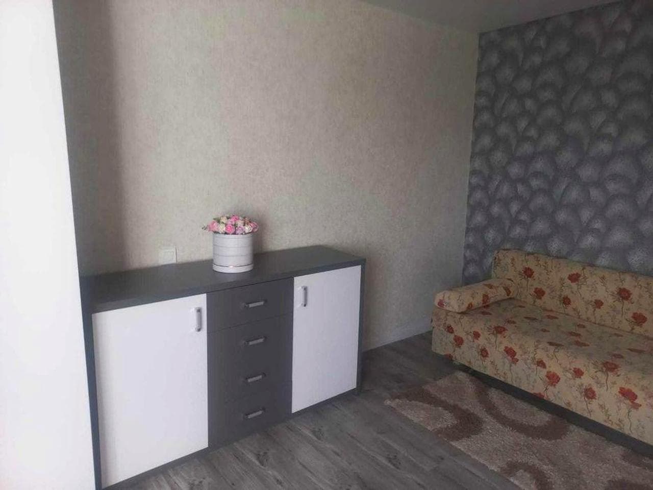 Продам 2-х кімнатну квартиру м. Вільнянськ