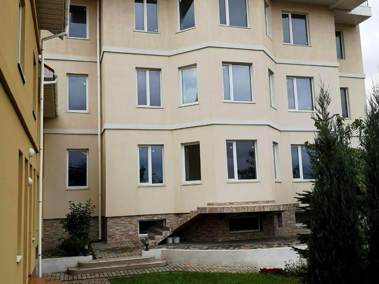 Радужная, 12