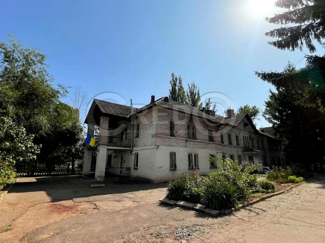 Міжпланетна вул., 6