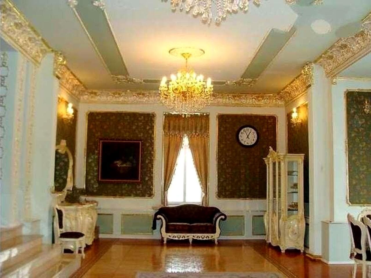 Олеся Гончара вул. (Енгельса), 1