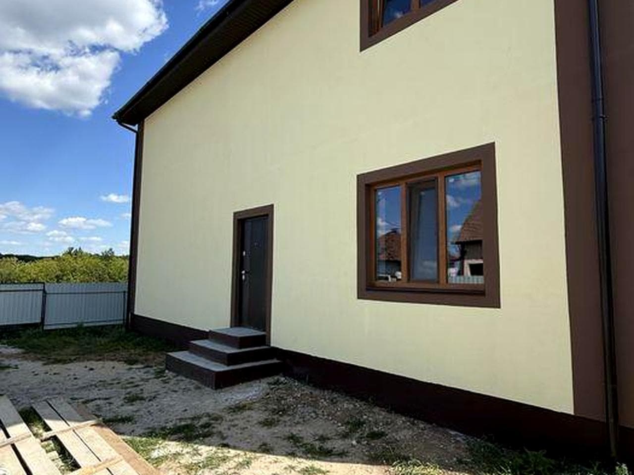 Продається дуплекс у місті Умань
