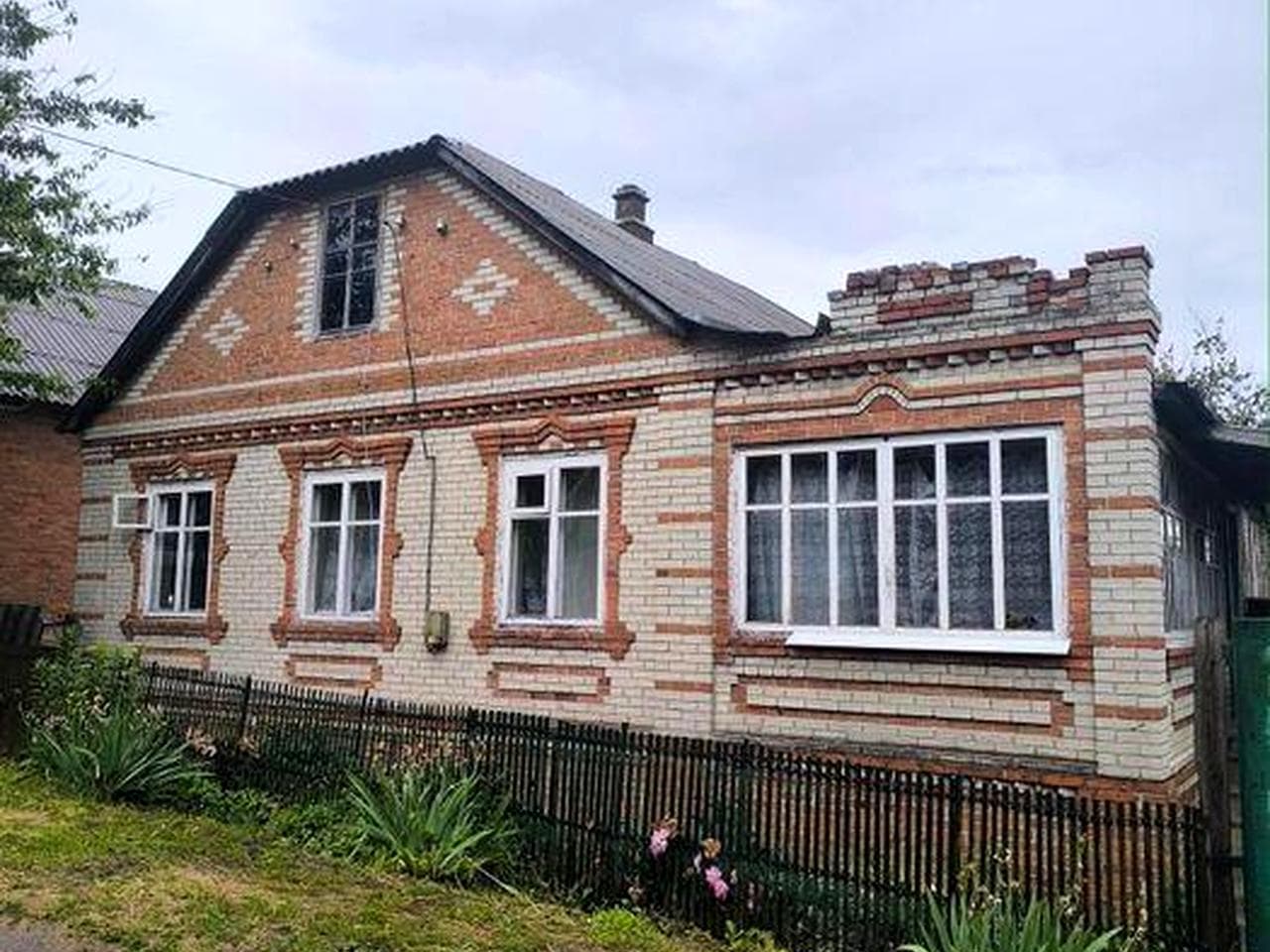 Продам просторий будинок