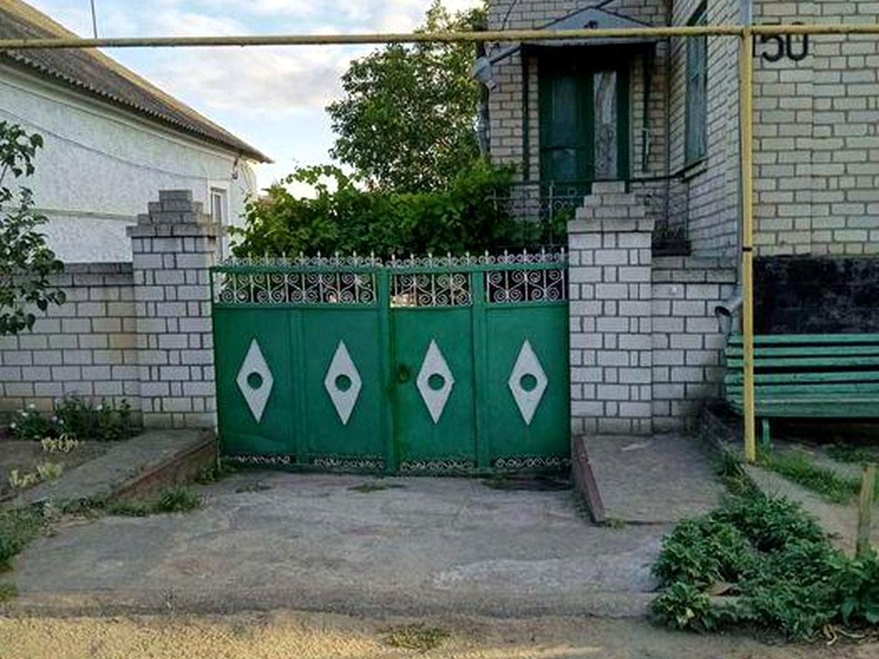Продам 2х этажный дом.