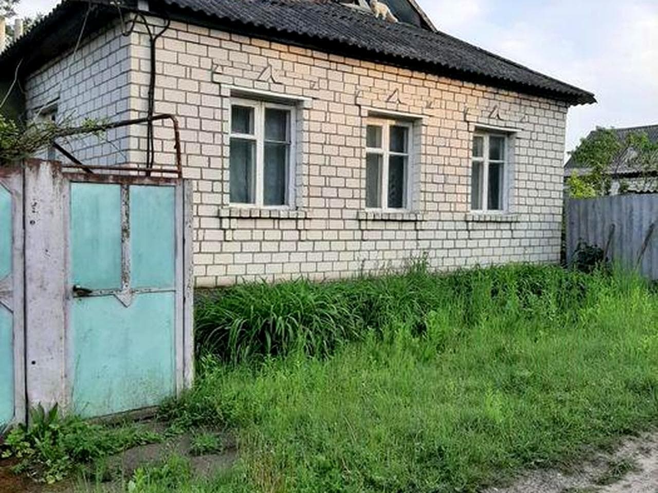 Продам будинок  м.Глухів