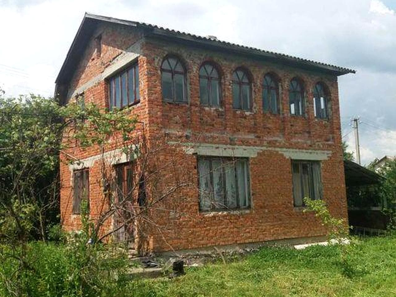 Продається дачний будинок