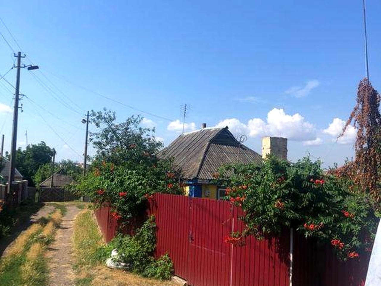 Продам будинок біля річки в м. Миронівка Обухівського району.