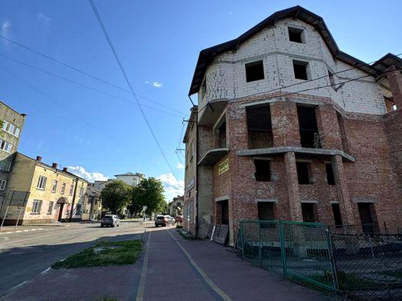 Продається нерухомість
