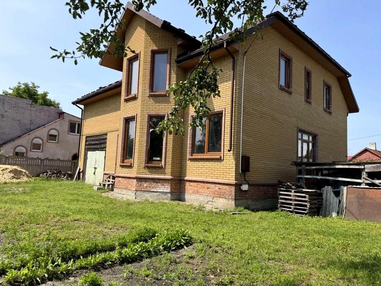 Будинок / центр міста Ковель
