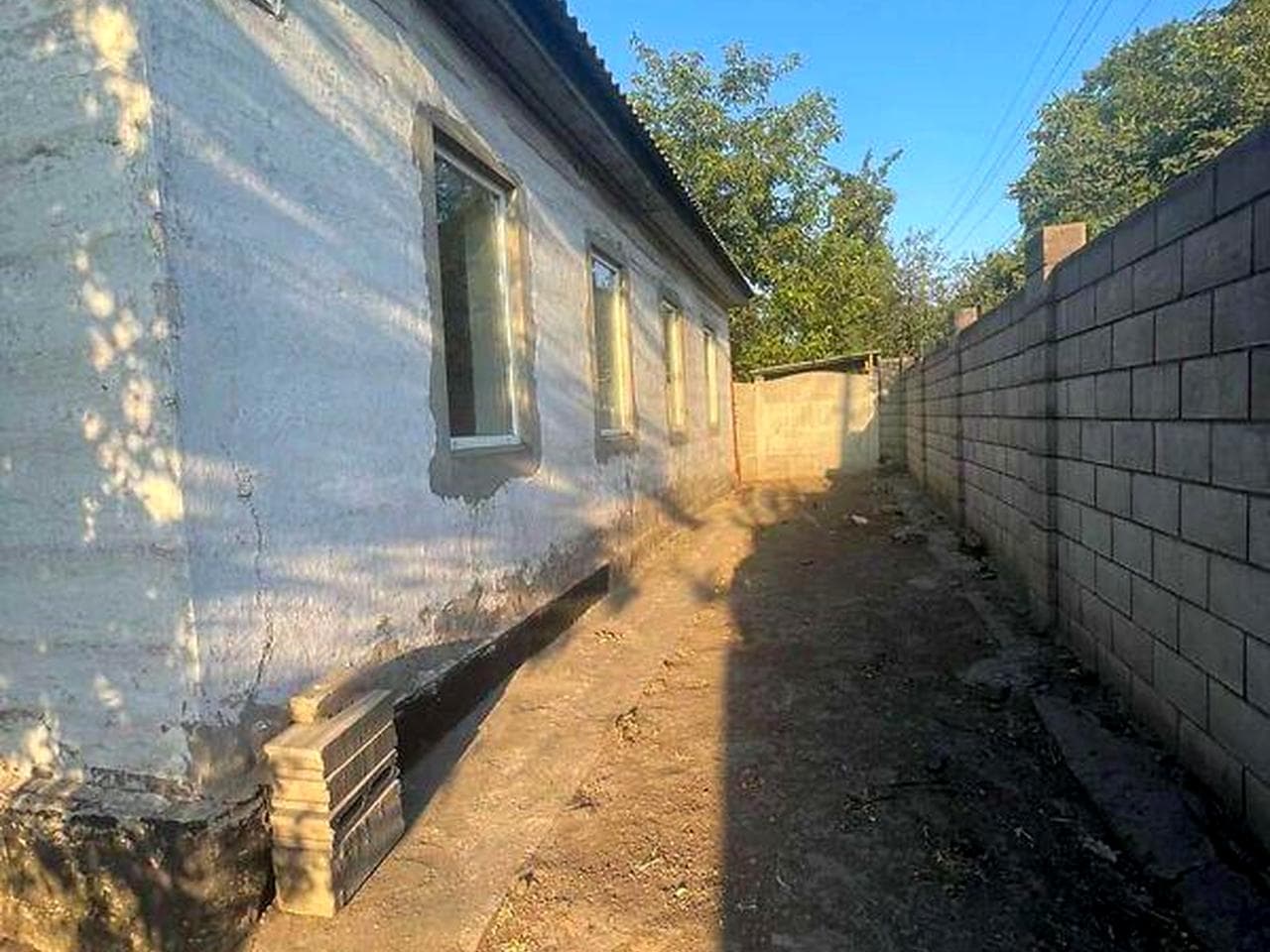 Продаж 5к Дім вулиця Антона Золотаревського