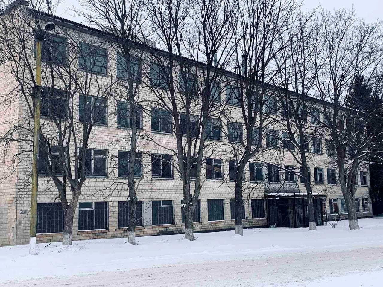 Петрівська вул., 10