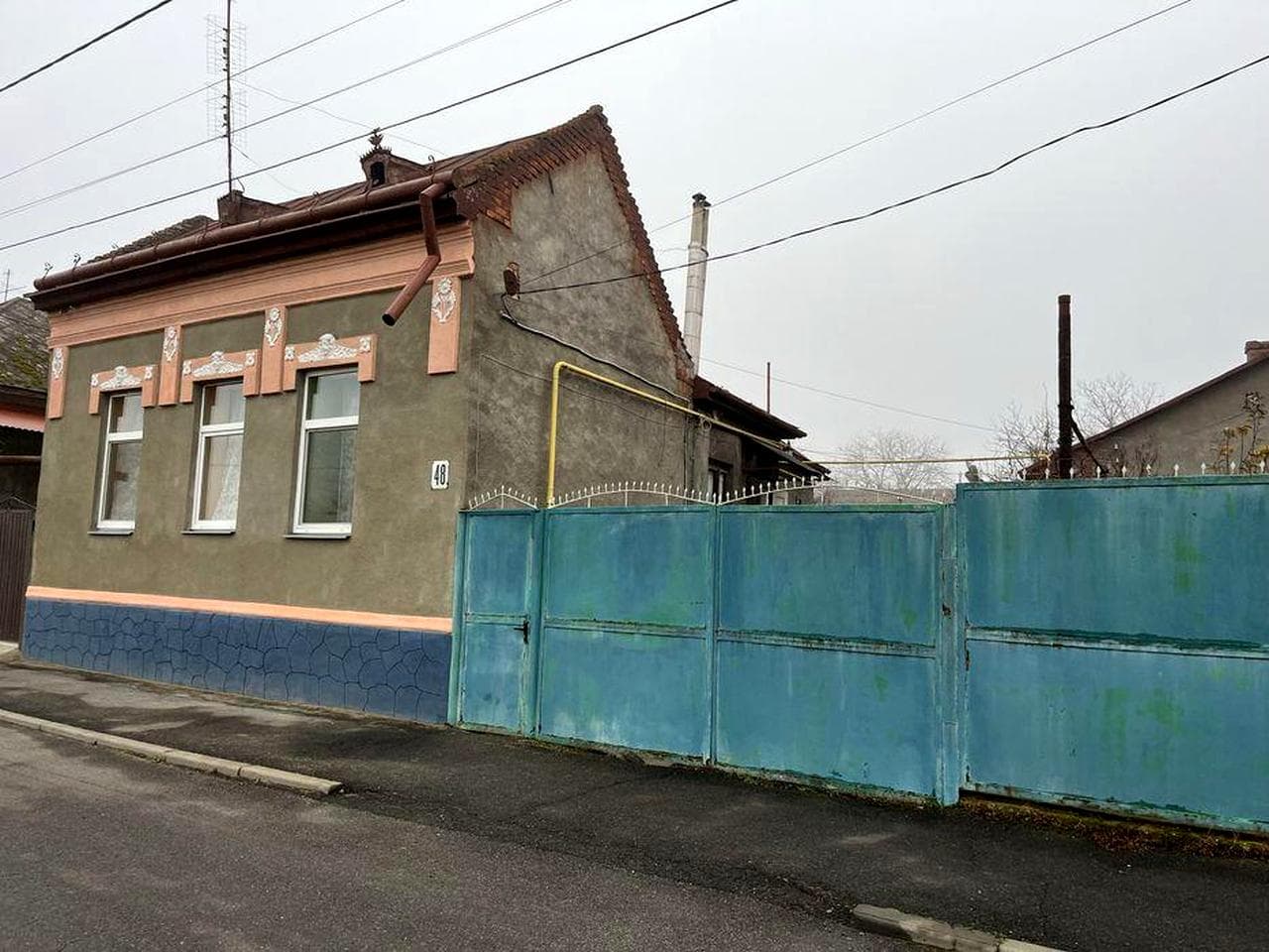 Дім 108 м2, приват ділянка 18 сотин, Берегово вул. Кініжі 48.