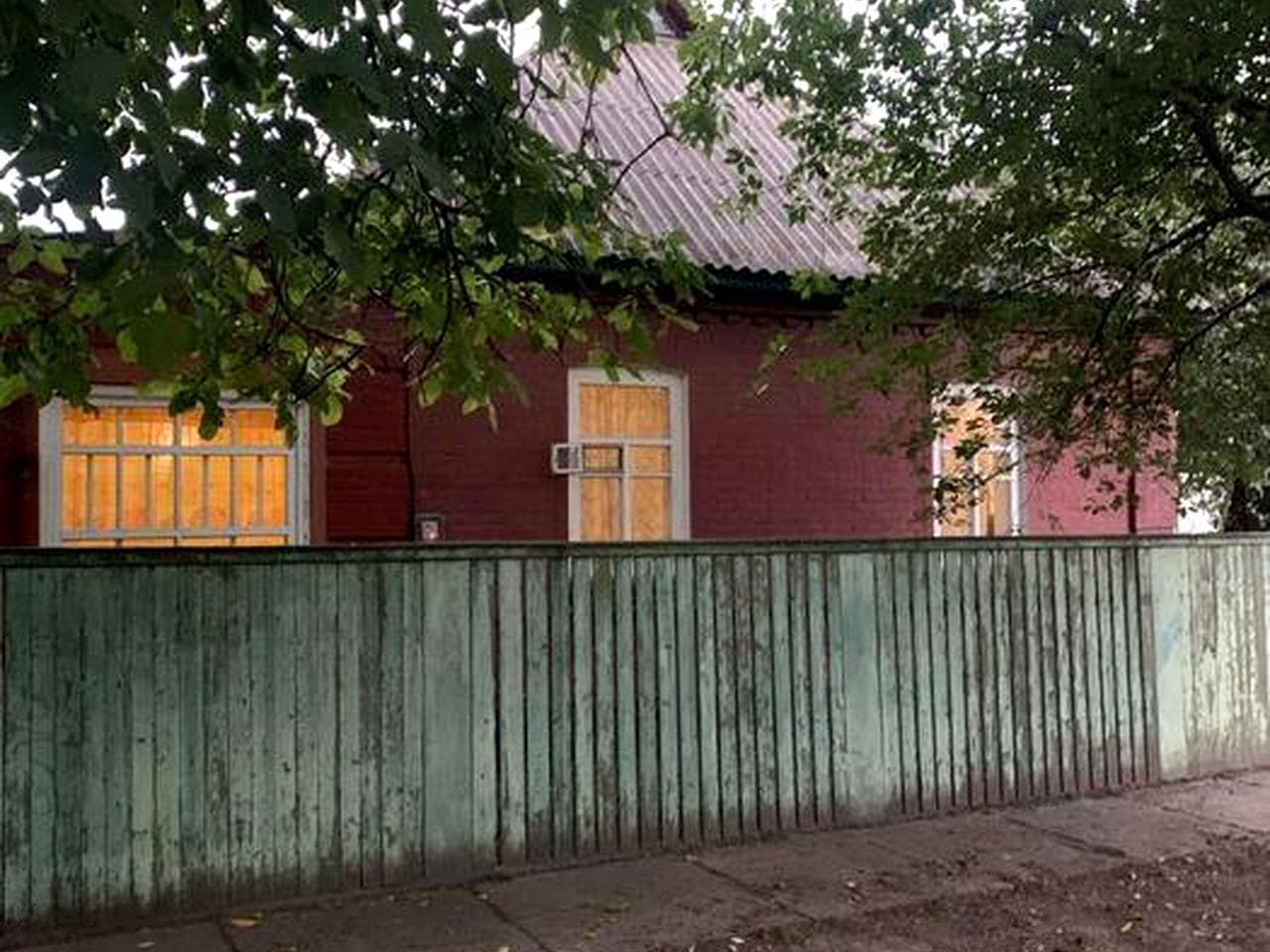 Продам добротний будинок