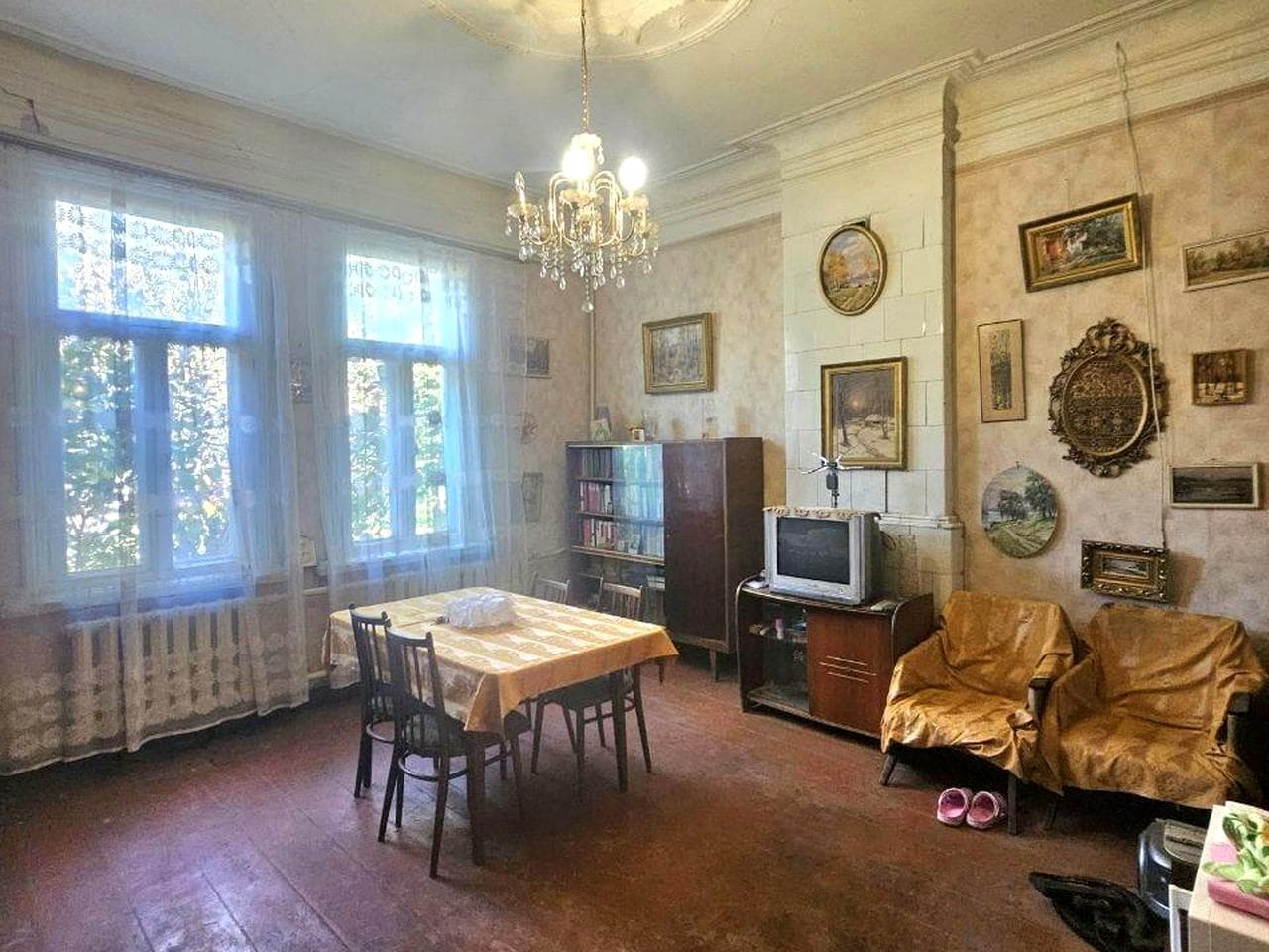 Світло Шахтаря пров., 13