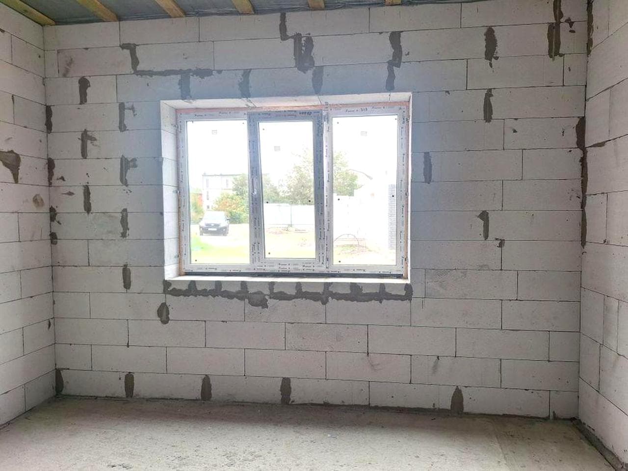 Будинок 100 м з комунікаціями +5 с від власника в м.Бориспіль