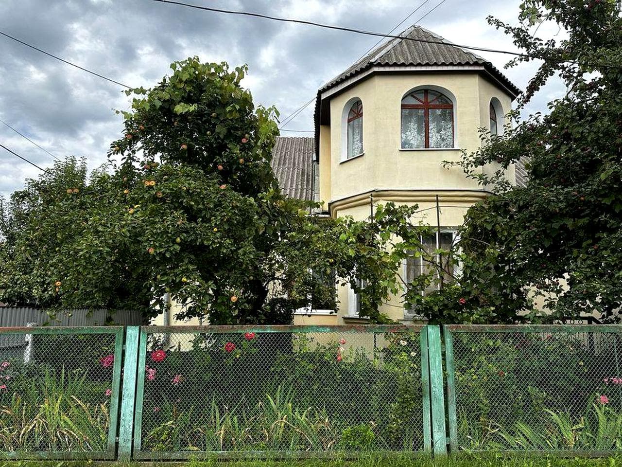 Продам будинок у м. Красилів