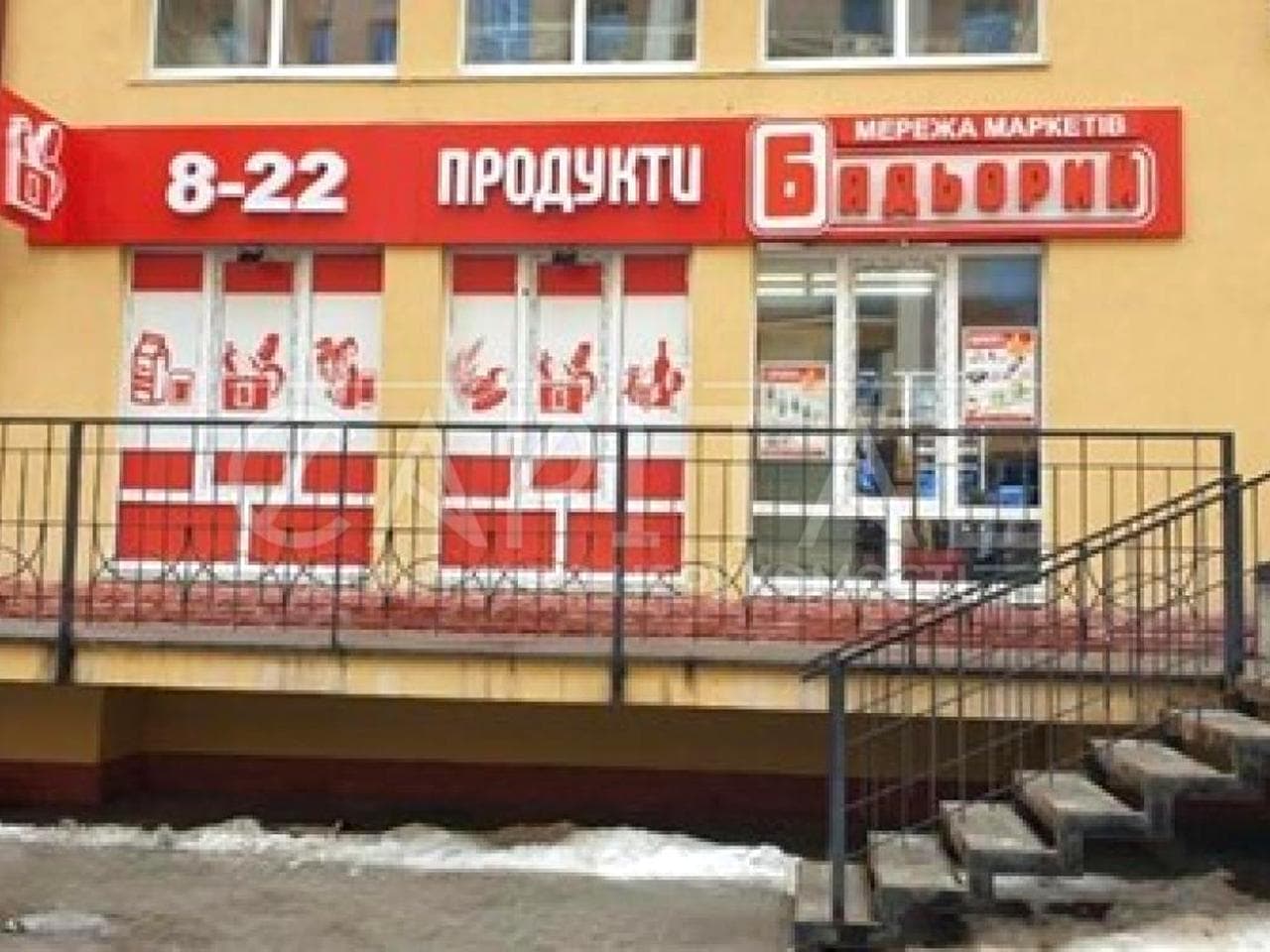 Валерія Лобановського вул., 21