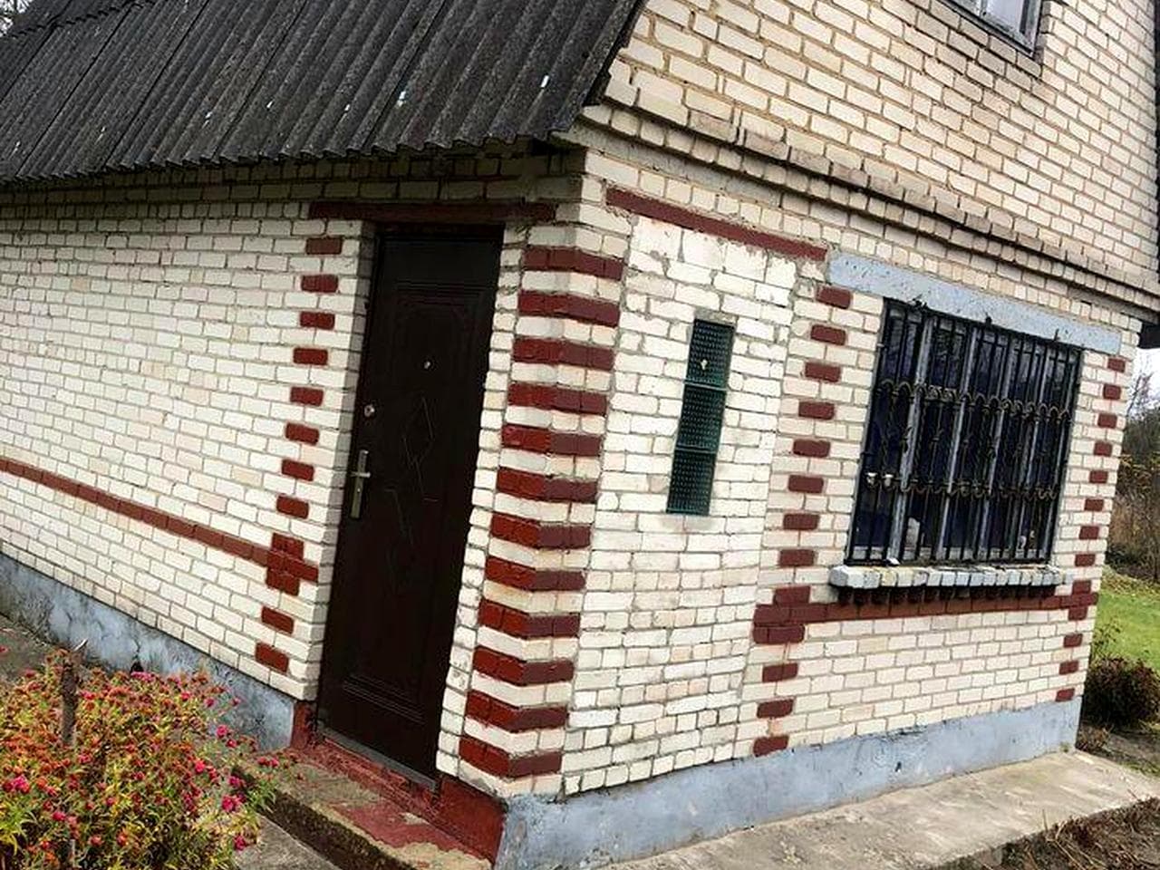 Продам дачний будинок масив Прикордонних