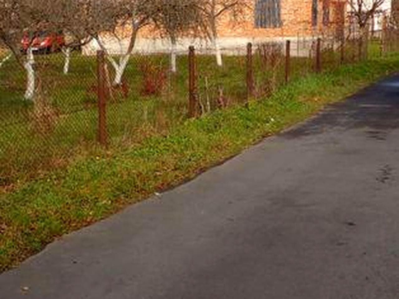 Цегляний 3-х поверховий будинок в Калуші Царське Село