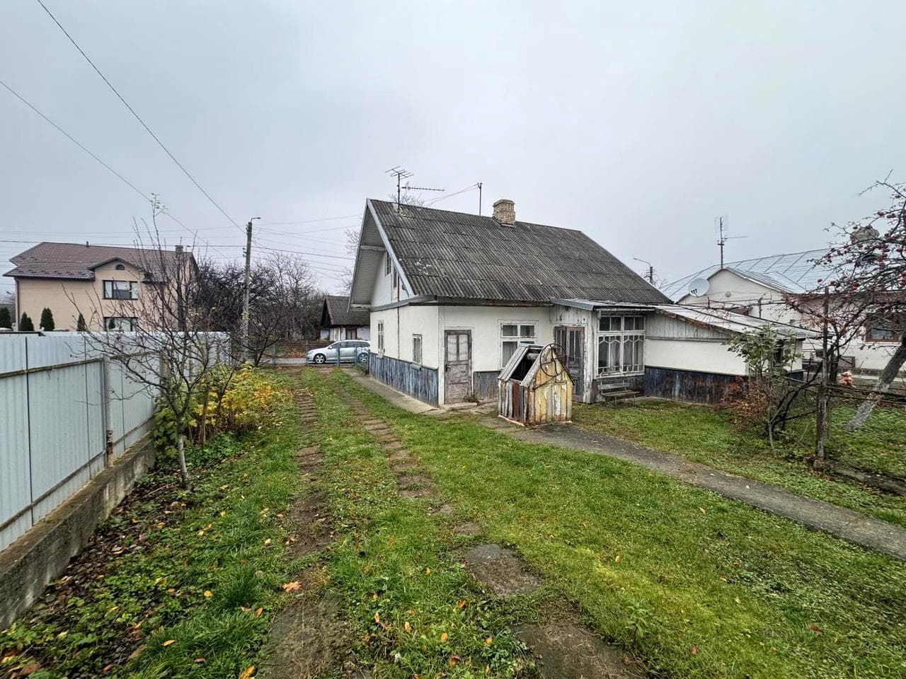 Хмельницького, 18