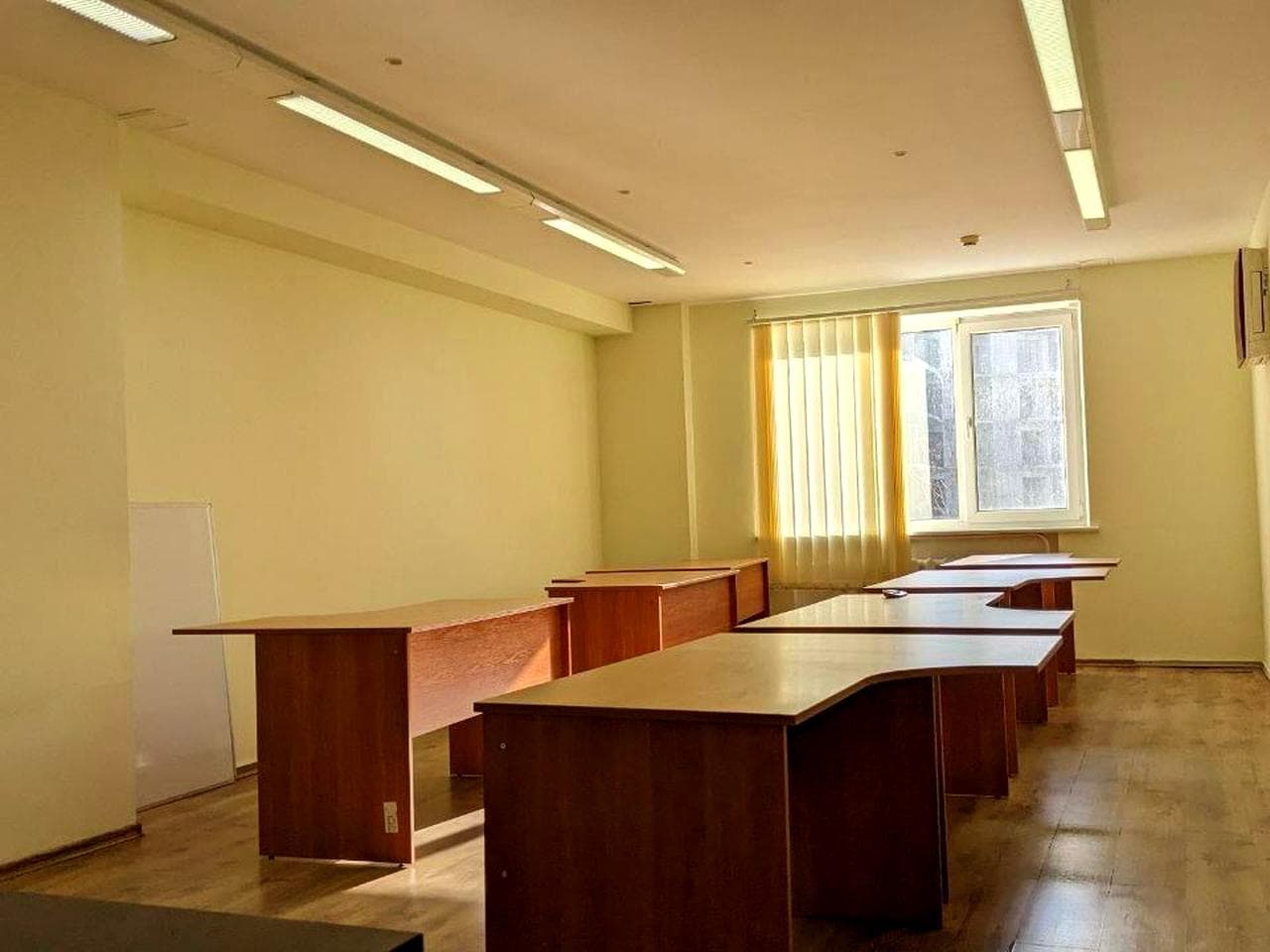Ливарна вул., 6