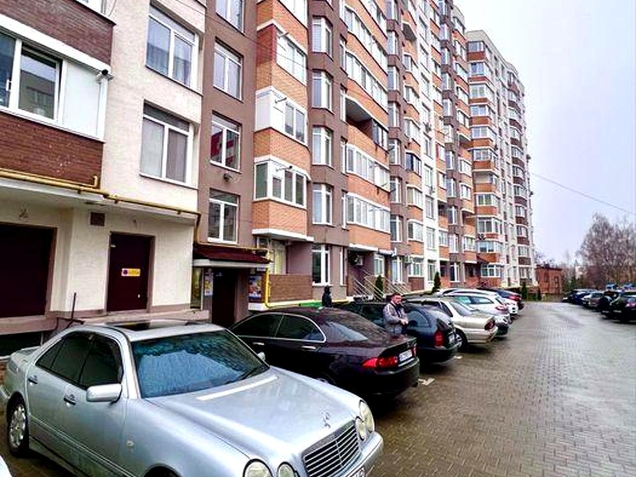 Продаж 3-кім в зданому будинку на Дружбі