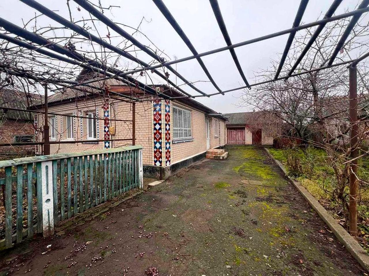 Продаж будинку в Летичеві