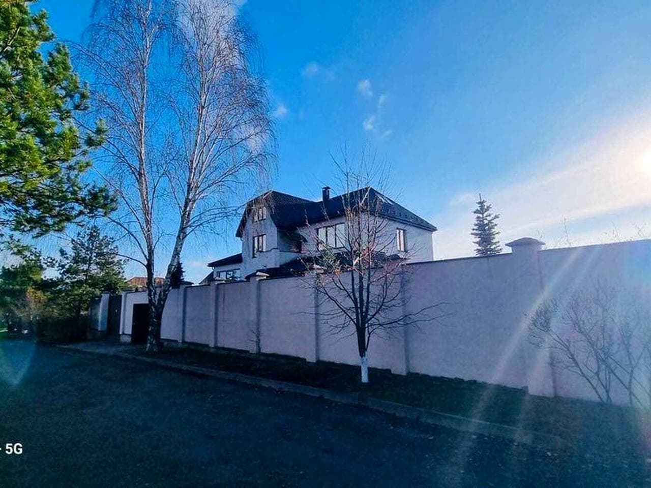 Продам 2 єт. дом 350 кв.м. в г.Вішгороде,микрорайон Дедовица