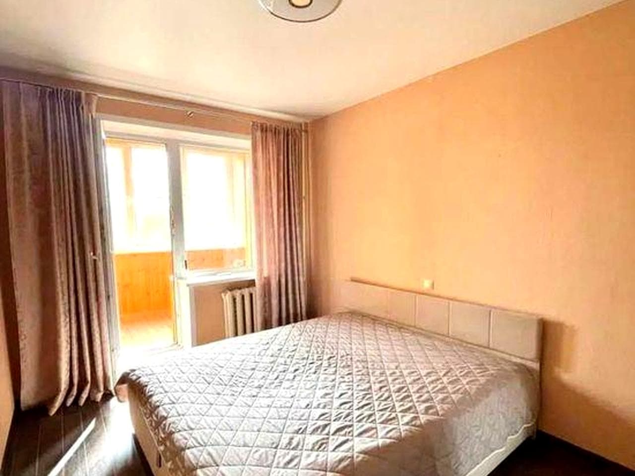 Продам 3к квартиру с кап ремонтом, м.Дворец Спорта